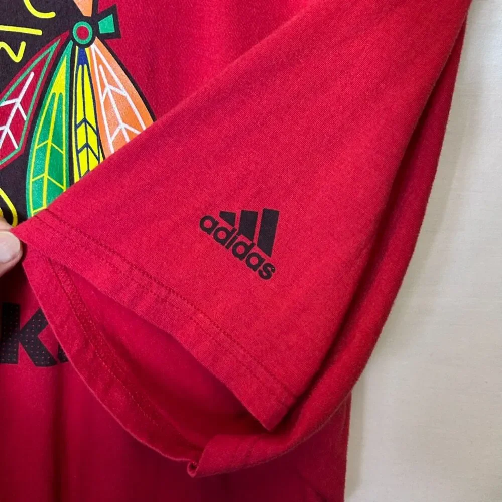 Adidas Chicago Blackhawks NHL Unisex Red Logo Performance SS T-Shirt Size 2X